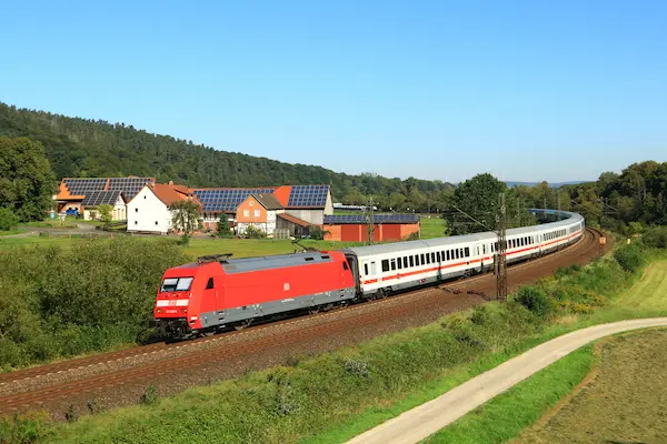 DB-IC1-EC-tog-til-Hamborg-2024